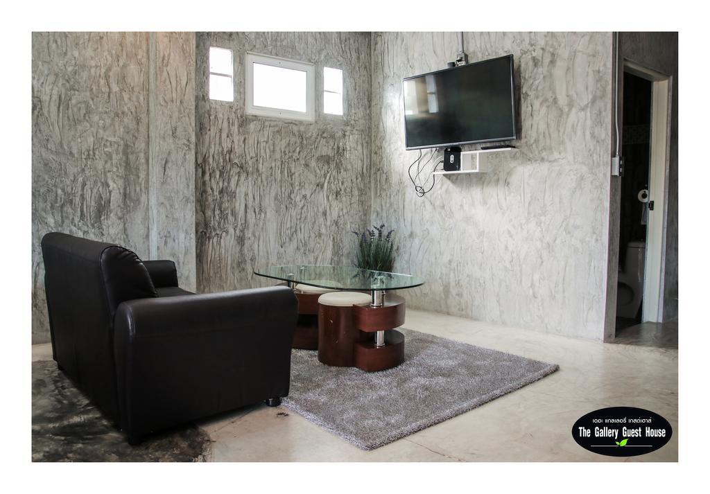 The Gallery Guest House Udon Thani Bagian luar foto