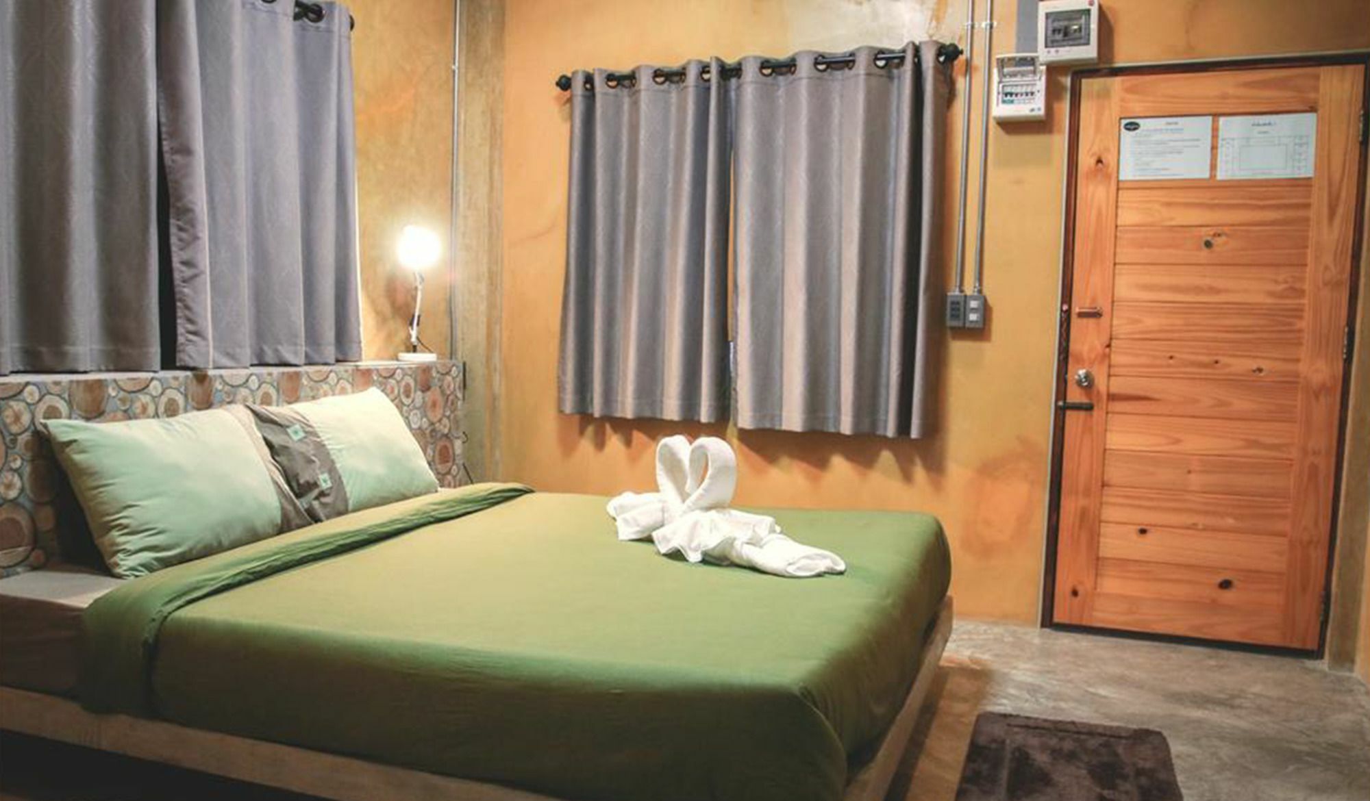 The Gallery Guest House Udon Thani Bagian luar foto