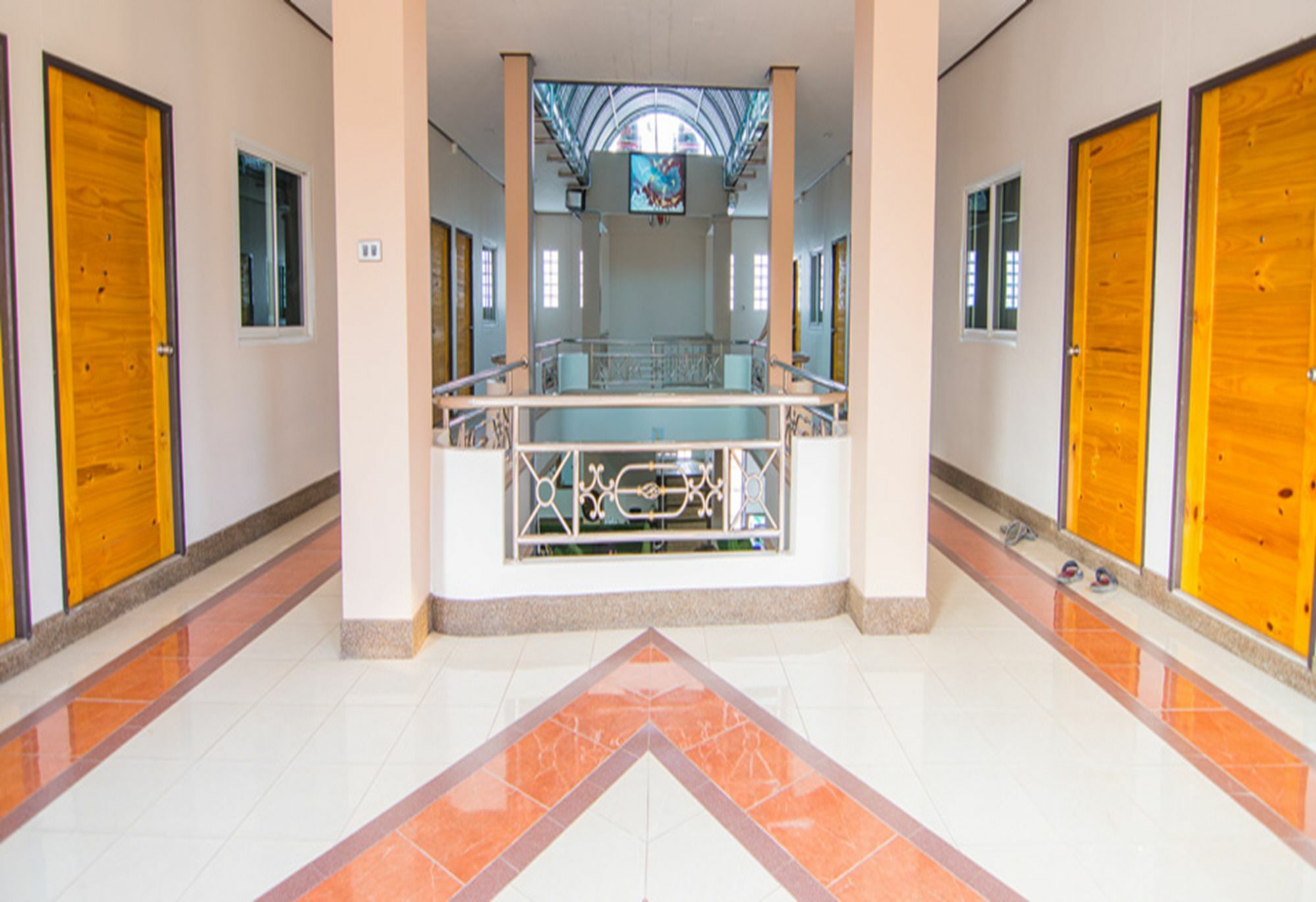 The Gallery Guest House Udon Thani Bagian luar foto